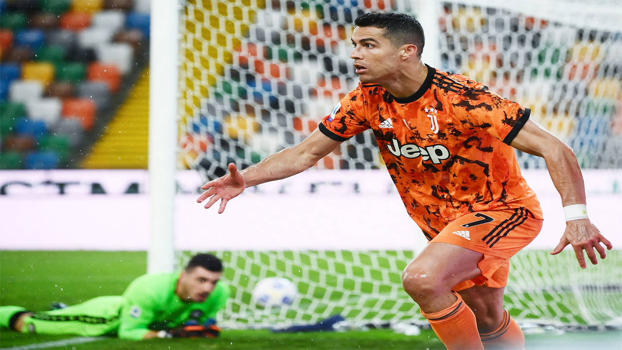 Cristiano Ronaldo's brace can't save Juventus in the Champions League