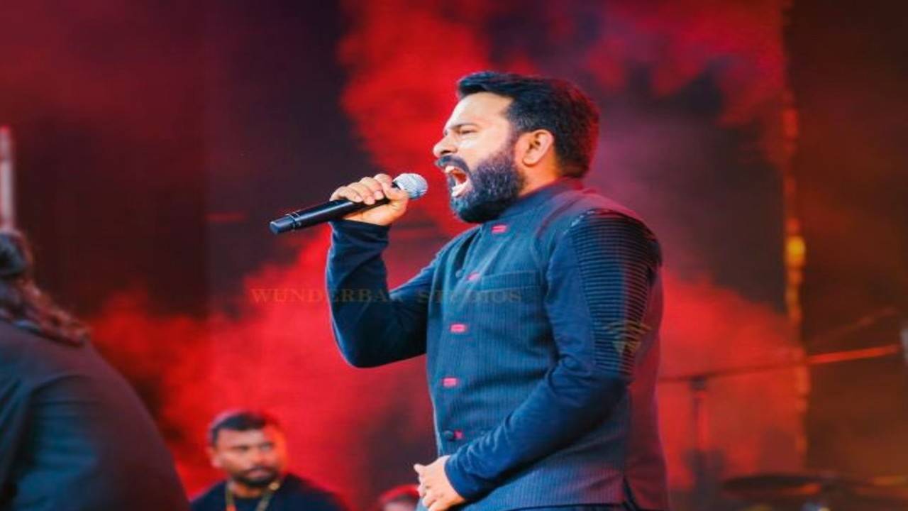 Happy Birthday Santhosh Narayanan: Five famous albums of the dynamic  composer | The Times of India