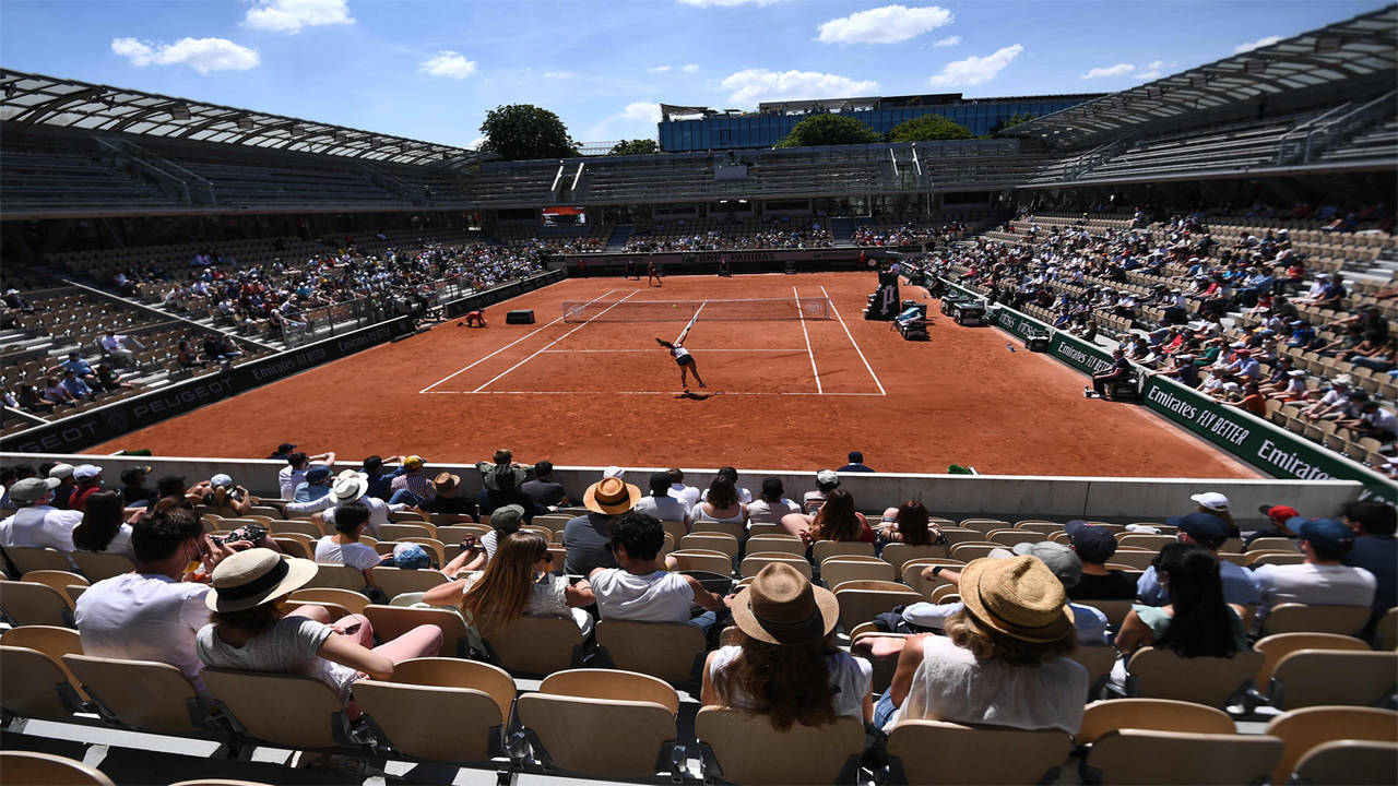 Suspiciously parked car delays French Open start on Court Simonne-Mathieu Tennis News