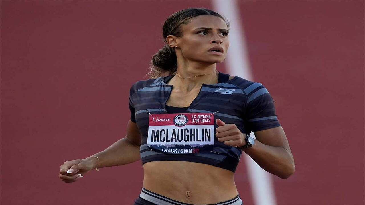 Sydney McLaughlin smashes 400m hurdles world record at US