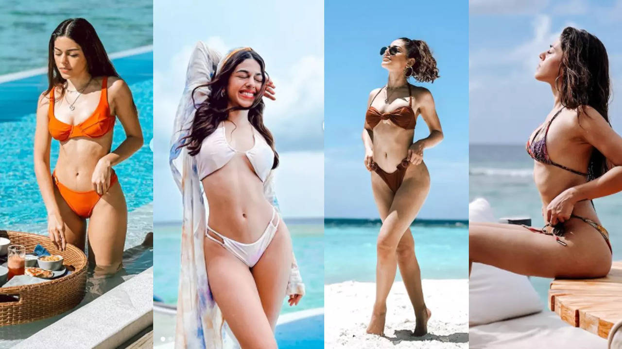 THESE sizzling bikini pictures of Alaya F from her beach vacation is sure to drive away all your Monday blues Hindi Movie News pic