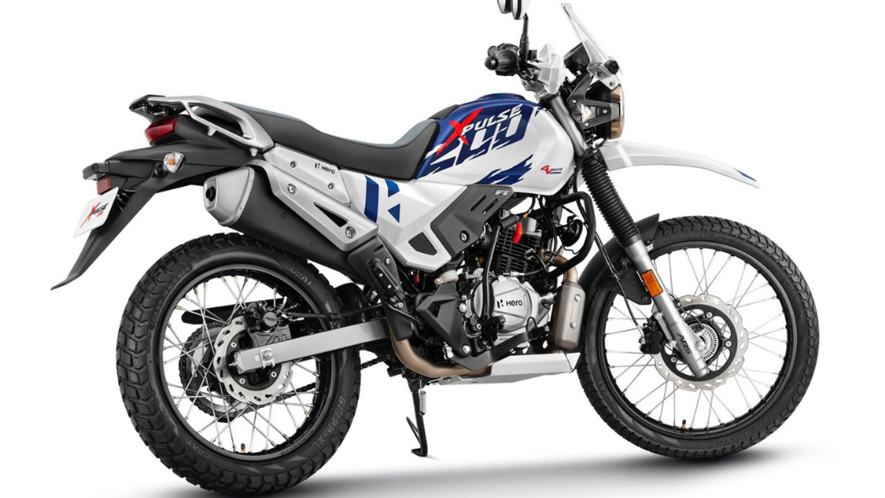 hero xpulse 200 showroom price