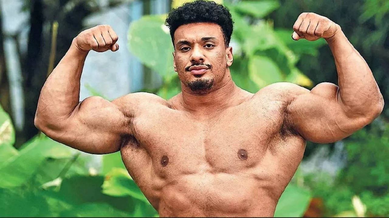 TOP 10 Strongest BODYBUILDERS of ALL TIME 