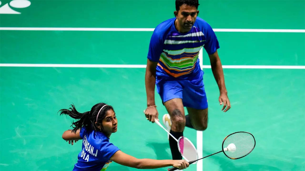Indian shuttlers lose in doubles in World Championship Badminton News