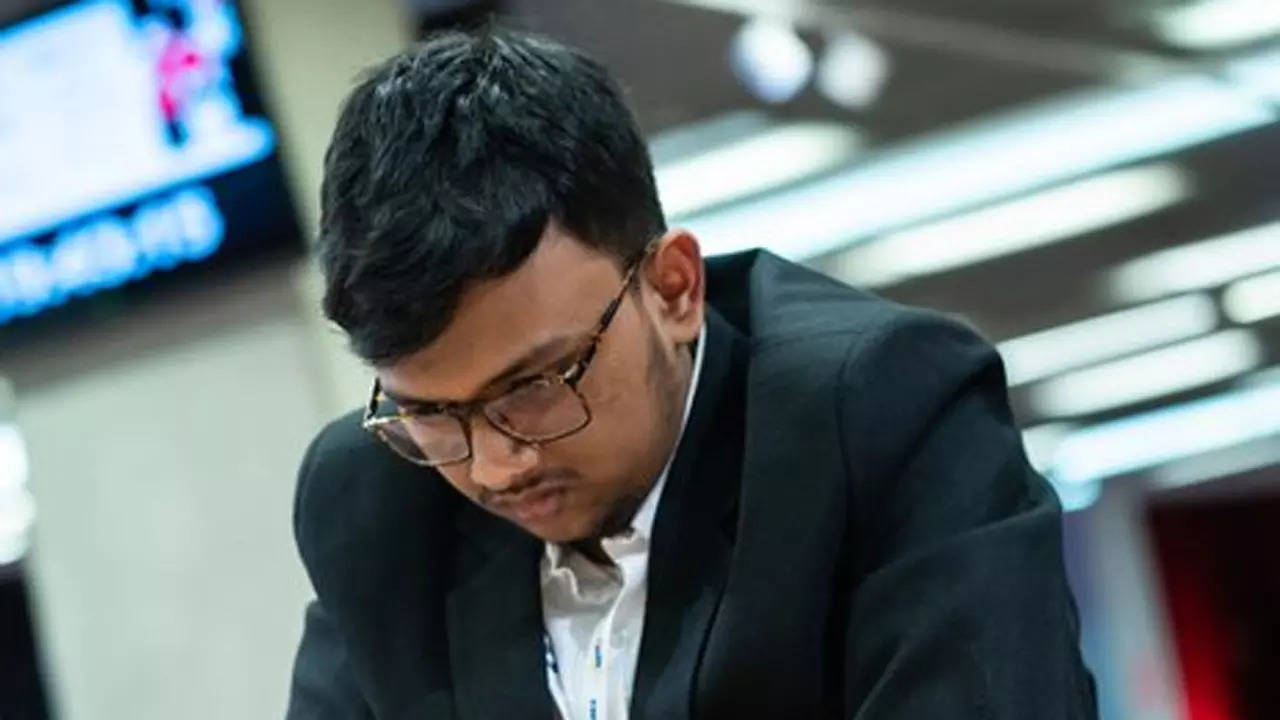 ChessBase India on Instagram: Mitrabha Guha receives the Best Chess Player  award from Calcutta Sports Journalists' Club Mitrabha became India's 72nd  GM in November last year. He also secured a third place