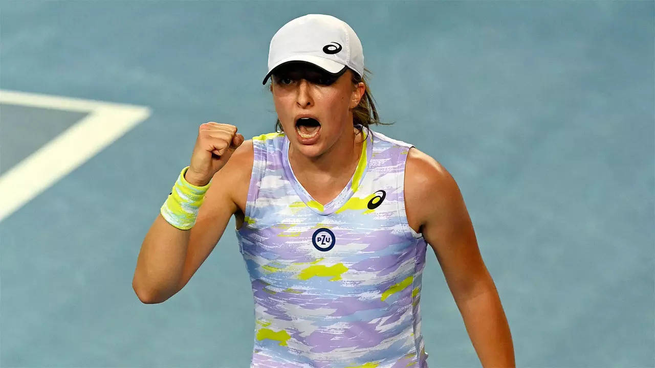 Iga Swiatek battles into Australian Open fourth round with gutsy win Tennis News