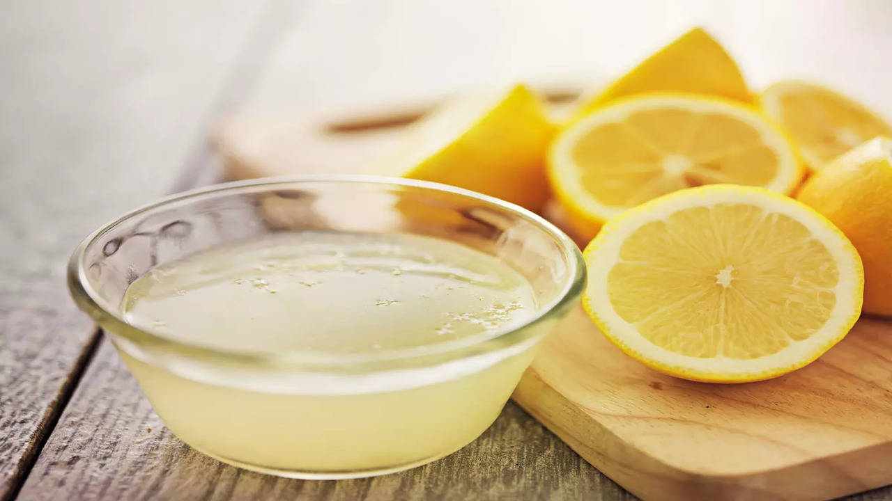 Lemon – Health benefits, Nutrition, Side effects and more