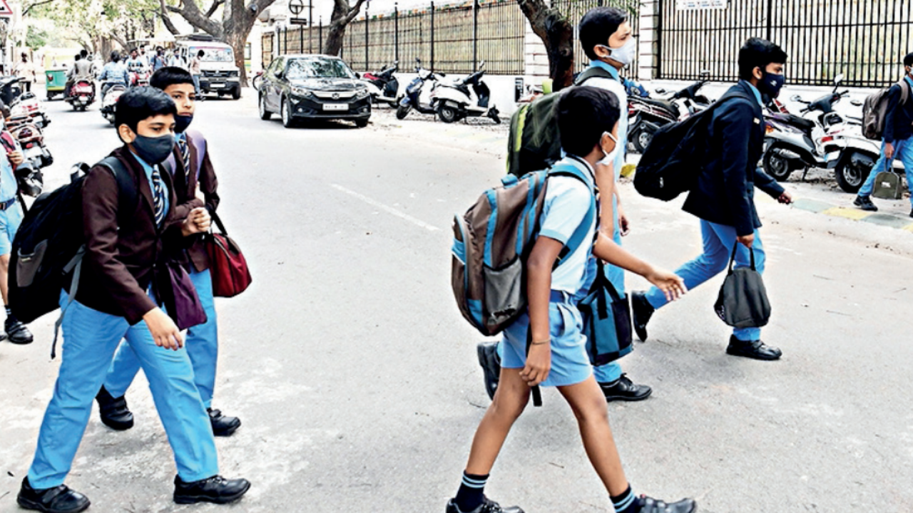 Walk down this road in Bengaluru to learn Kannada letters