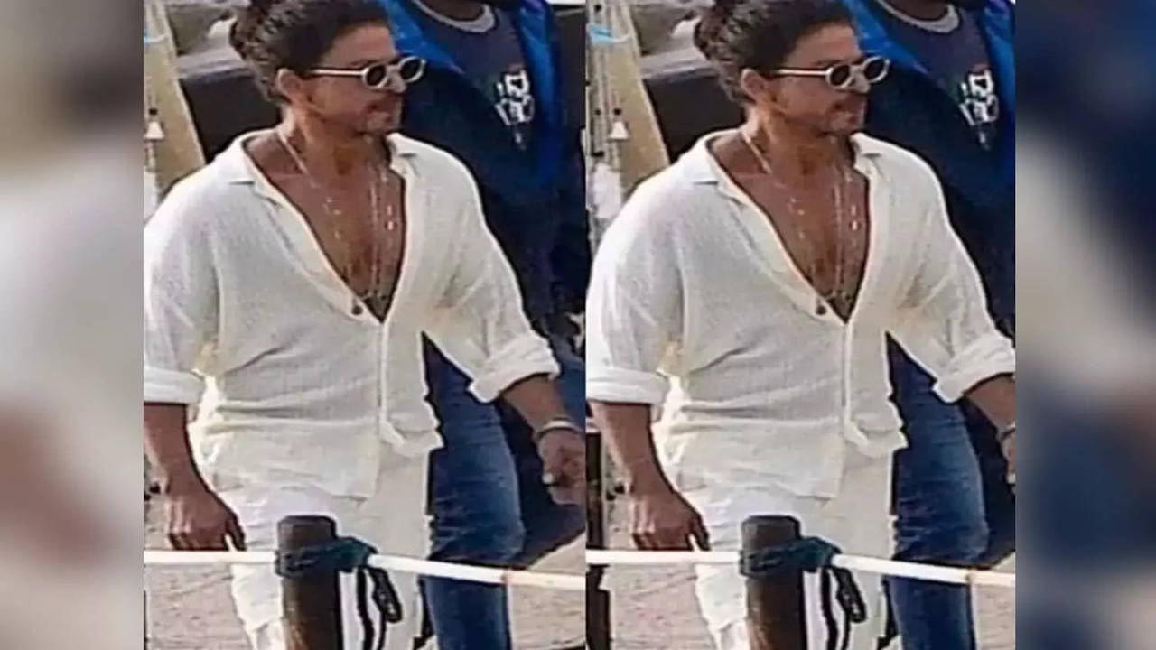 Of Boats, Of Beauty, Of Shah Rukh Khan In A Man Bun For Pathaan's