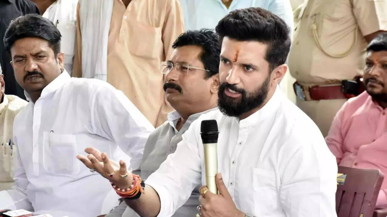 Chirag Paswan accuses Nitish Kumar of insulting people's mandate in Bihar |  India News - Times of India