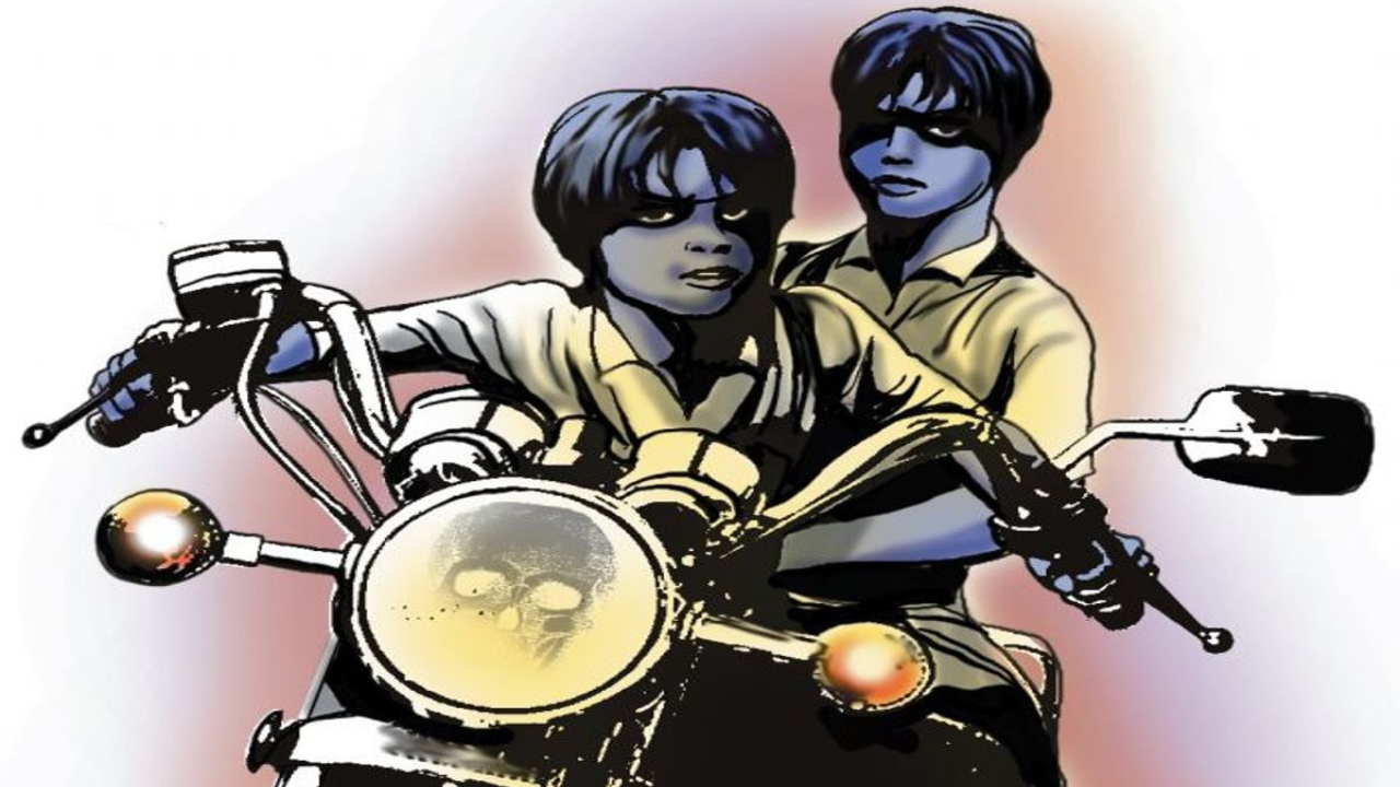 Pune: Bike-borne duo snatch phone, scooterist falls during chase | Pune  News - Times of India