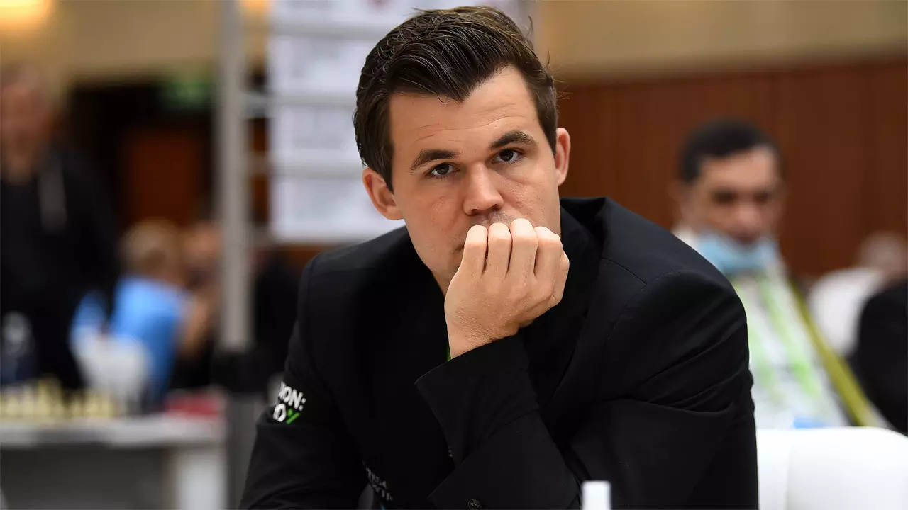 Chess world champion Magnus Carlsen explicitly accuses rival of