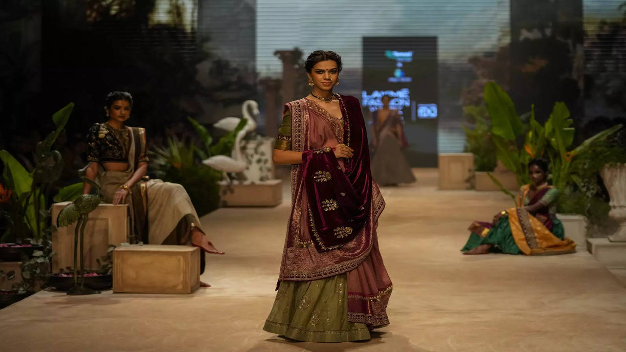 Gen-next textile taking over mainstream fashion - Times of India