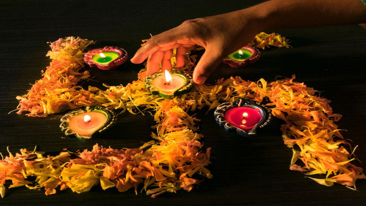 Dhanteras 2023: 10 auspicious items you must buy on this day for