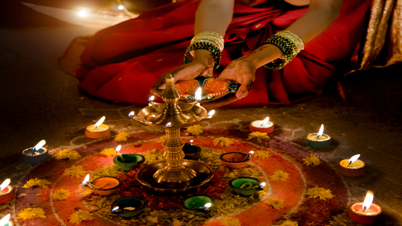 Diwali festival poses with Rangoli / Diya & light | festive photos at home  | my_clicks Instagram - YouTube