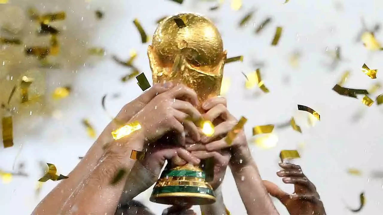 NEYMAR JR EXTRA LEGEND GOLD - WORLD CUP QATAR 2022 - ARGENTINA VERSION -  RARE