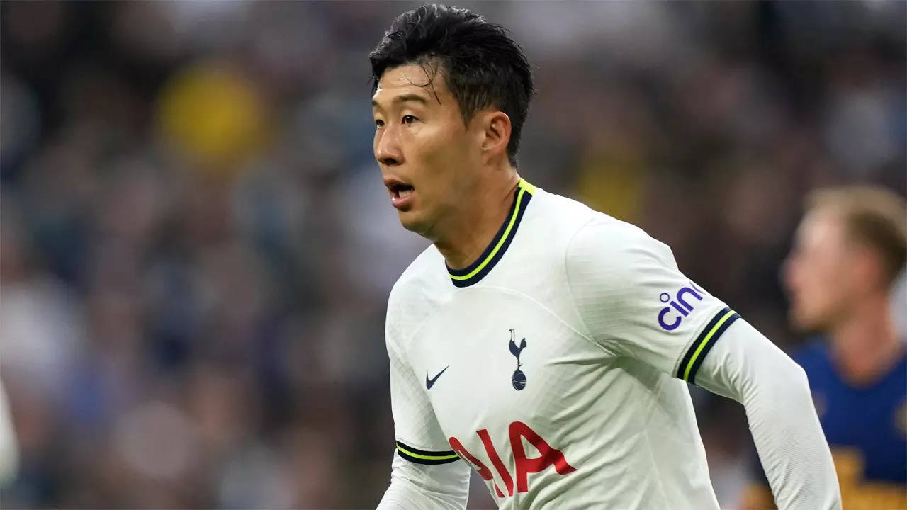 AsianCup2023 on X: Tottenham Hotspur confirm that 🇰🇷 Korea Republic  captain Son Heung-min will undergo surgery to stabilise a fracture around  his left eye. Get well soon Sonny! ❤️  / X