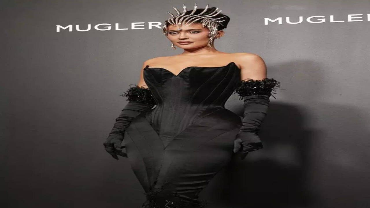 Kylie Jenner Goes for Drama in Corset Gown at Thierry Mugler
