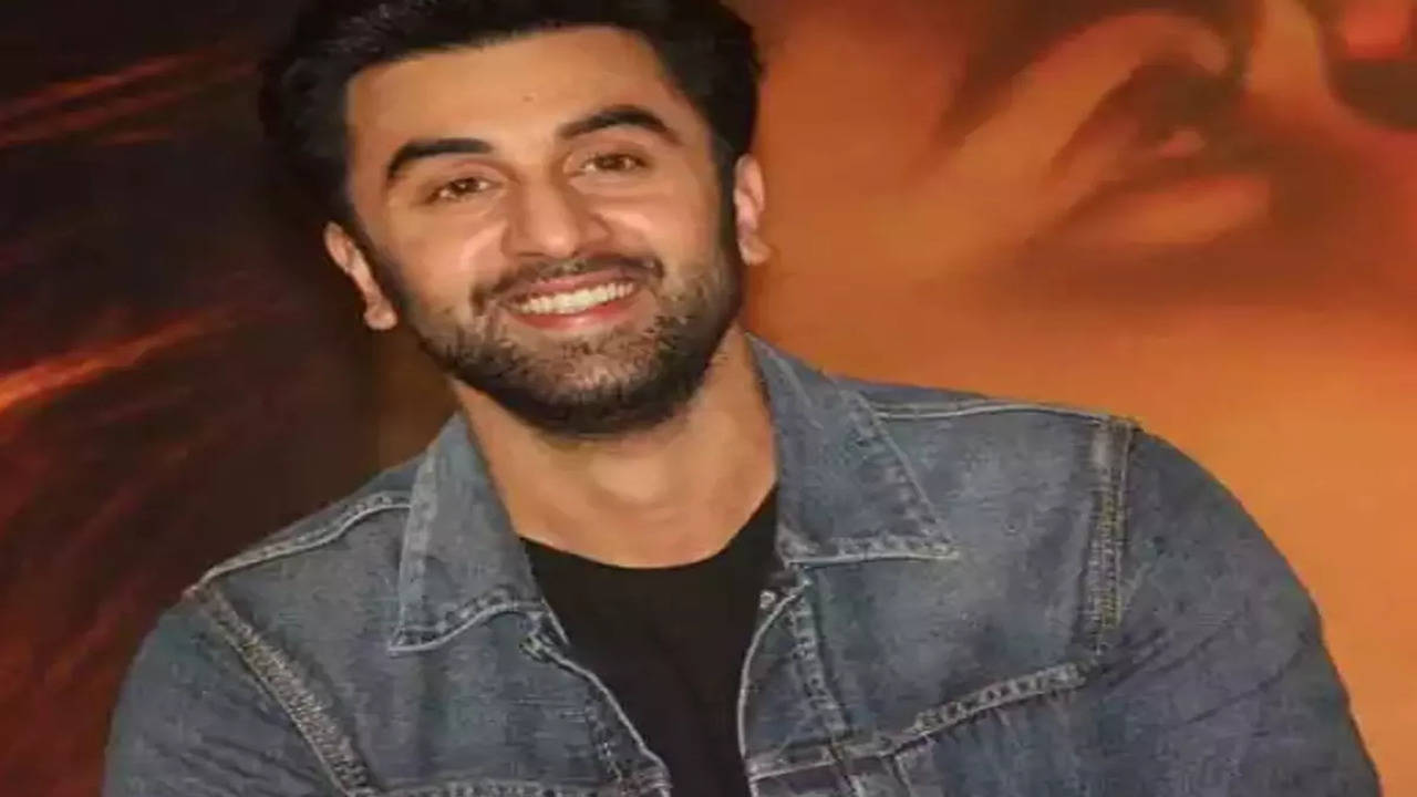 Neetu Kapoor Shares an Image of Ranbir Kapoor on Instagram And