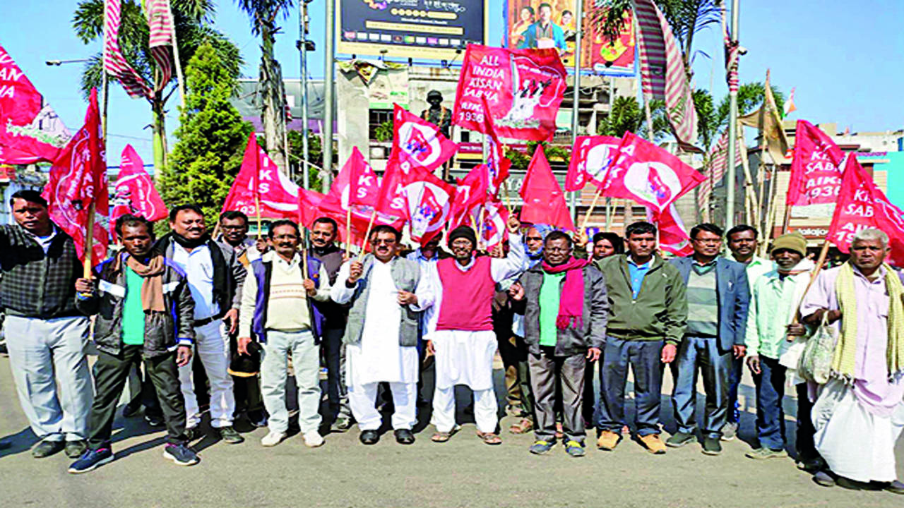 Farmers Seek Msp Law, Loan Waiver | Ranchi News - Times of India