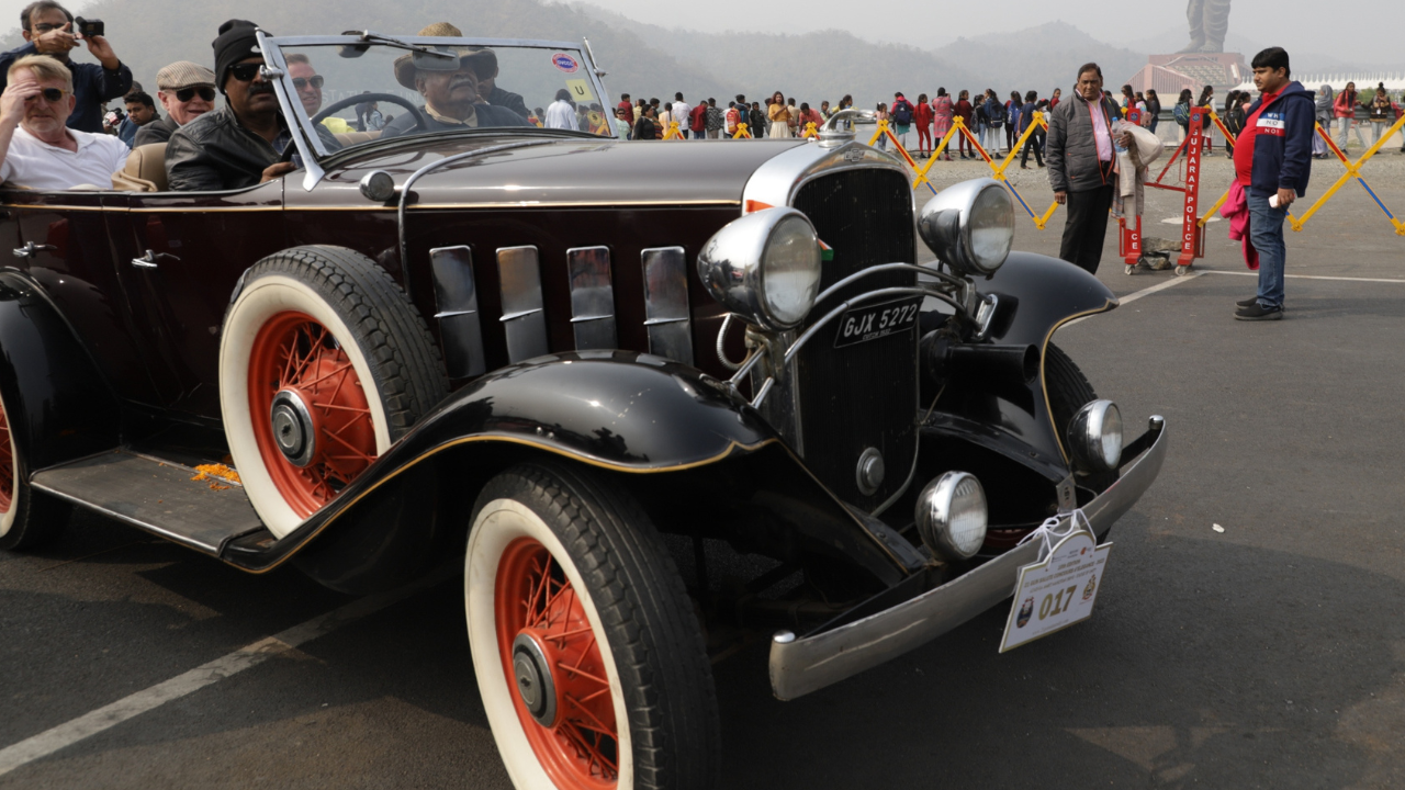 shah rukh khan rolls royce: Price of Shah Rukh Khan's new Rolls Royce will  surprise you