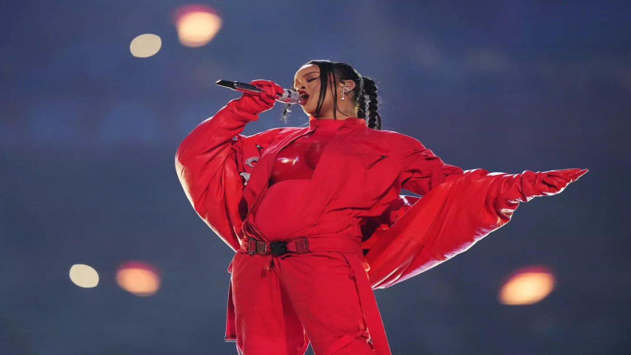 Rihanna Revives Her Unmatched Maternity Style at the Super Bowl 2023