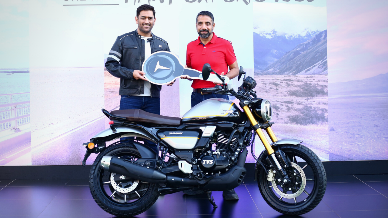 Former Indian skipper MS Dhoni brings home a humble TVS Ronin motorcycle  worth Rs 1.7 lakh - The Times of India