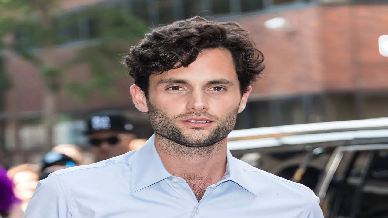 You' star Penn Badgley morphed into 'a whole new person' on set