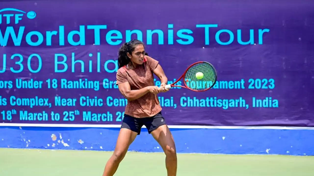 Kandhavel Mahalingam Akilandeshwari upsets first seed Pratyaksh in ITF World Tennis Tour Tennis News