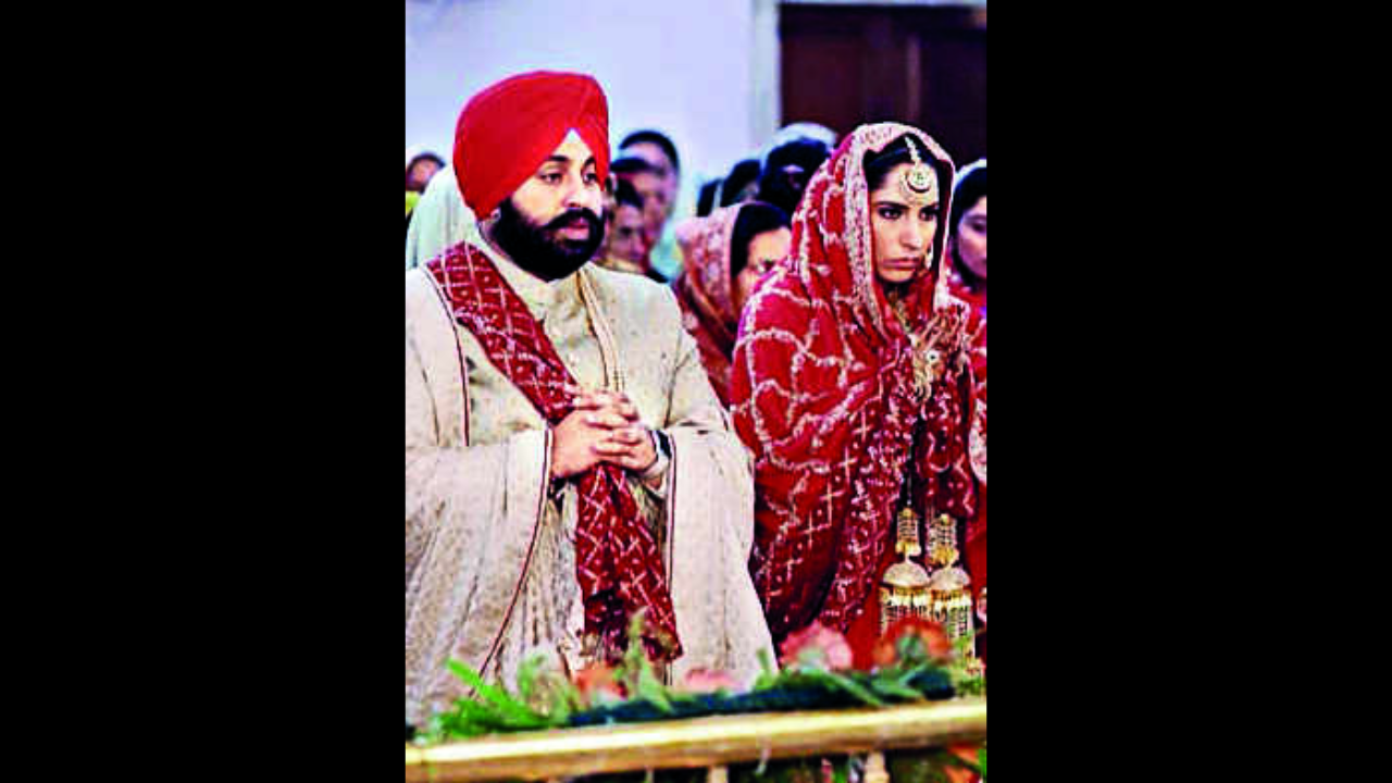 Youngest Punjab minister Harjot Singh Bains ties knot with IPS officer Jyoti Yadav Chandigarh News