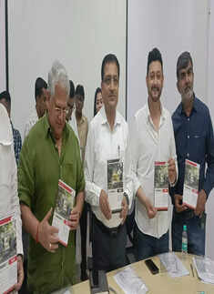 Swwapnil Joshi, Mahesh Kothare and others announce Maha Govt's Film Bazaar portal to promote Marathi films and web series
