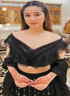 Sara Tendulkar slays in ethnic wear