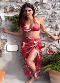 Mouni, Sonam and Rakul look summer ready in floral outfits