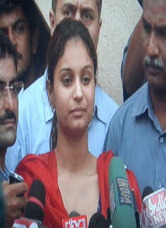 Dimpy Mahajan suffers miscarriage