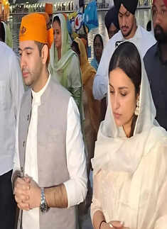 Parineeti Chopra and Raghav Chadha&rsquo;s Golden Temple visit is all over the internet, see pics
