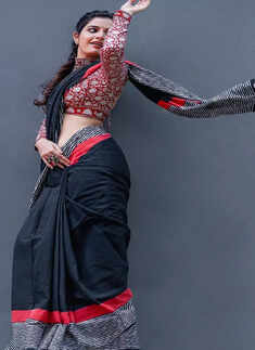 ​Ashika Ranganath drapes sarees with sheer perfection, radiating timeless beauty​