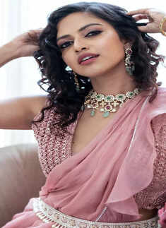 Amala Paul stuns in exquisite ethnic attire, capturing hearts