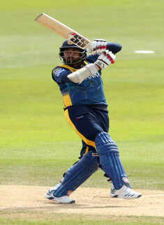 Lahiru Thirimanne announces retirement from international cricket