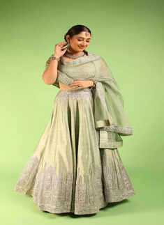 Disha Parmar&rsquo;s lehengas to steal for wedding