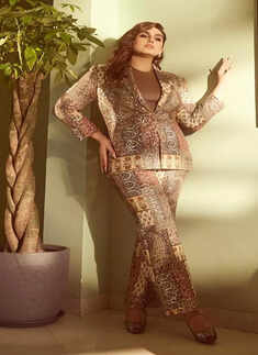 ​Huma Qureshi makes a fashion statement in embellished pantsuit​