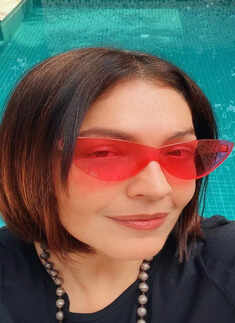 ​Pooja Bhatt's stunning transformation with chic bob cut​