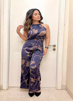 Hina Khan looks 'blue-tiful' in a stylish printed jumpsuit