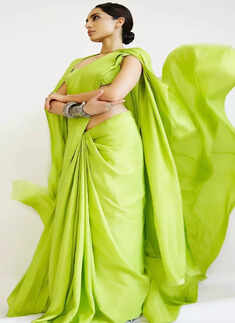 ​Sobhita Dhulipala exudes monsoon vibes in a green cape saree