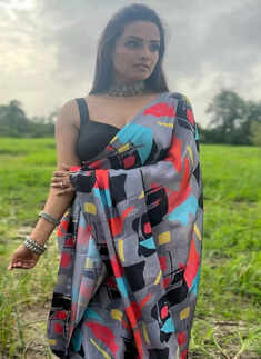 Anita Hassanandani looks like a breath of fresh air in printed saree