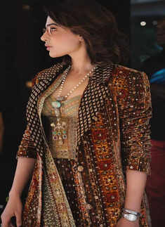 Samantha Ruth Prabhu nails fusion fashion in electrifying look