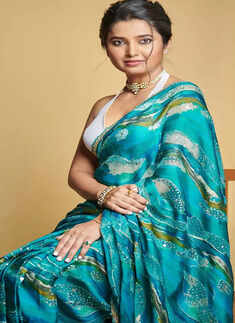 ​Prajakta Mali's elegant look redefines traditional sarees​