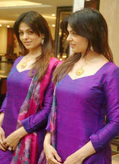 Anjana's gold shopping for Diwali!