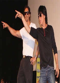 SRK, Arjun promote 'Ra.One'