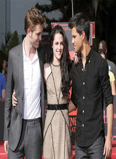 'Twilight' trio's hand and footprint ceremony