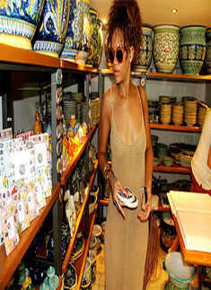 Rihanna's holiday pics on Facebook